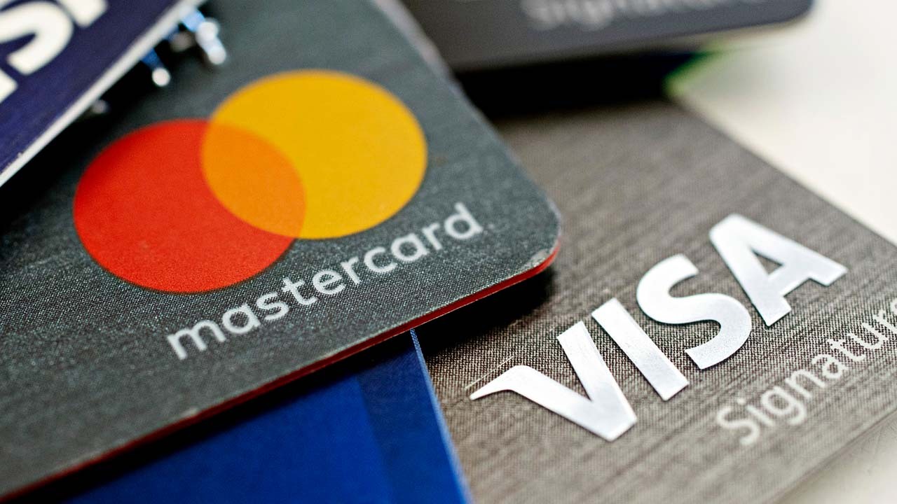آیا مسترکارت در ایران کار می‌کند؟ بهترین روش دریافت مسترکارت در ایران چیست؟