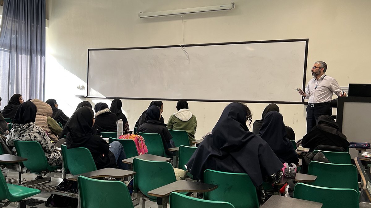 بهترین کلاس های انلاین تیزهوشان