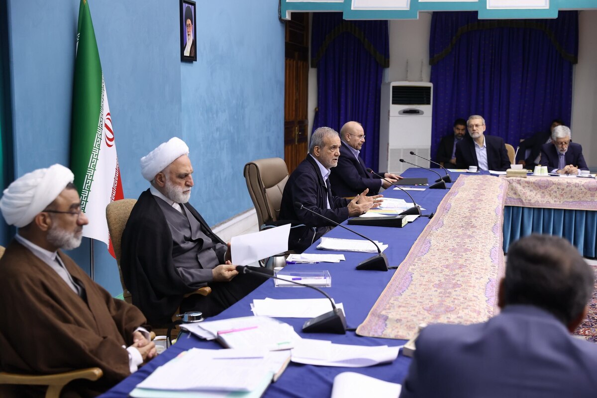 پزشکیان: برای بهبود اوضاع فرهنگی باید از آموزش و پرورش شروع کنیم