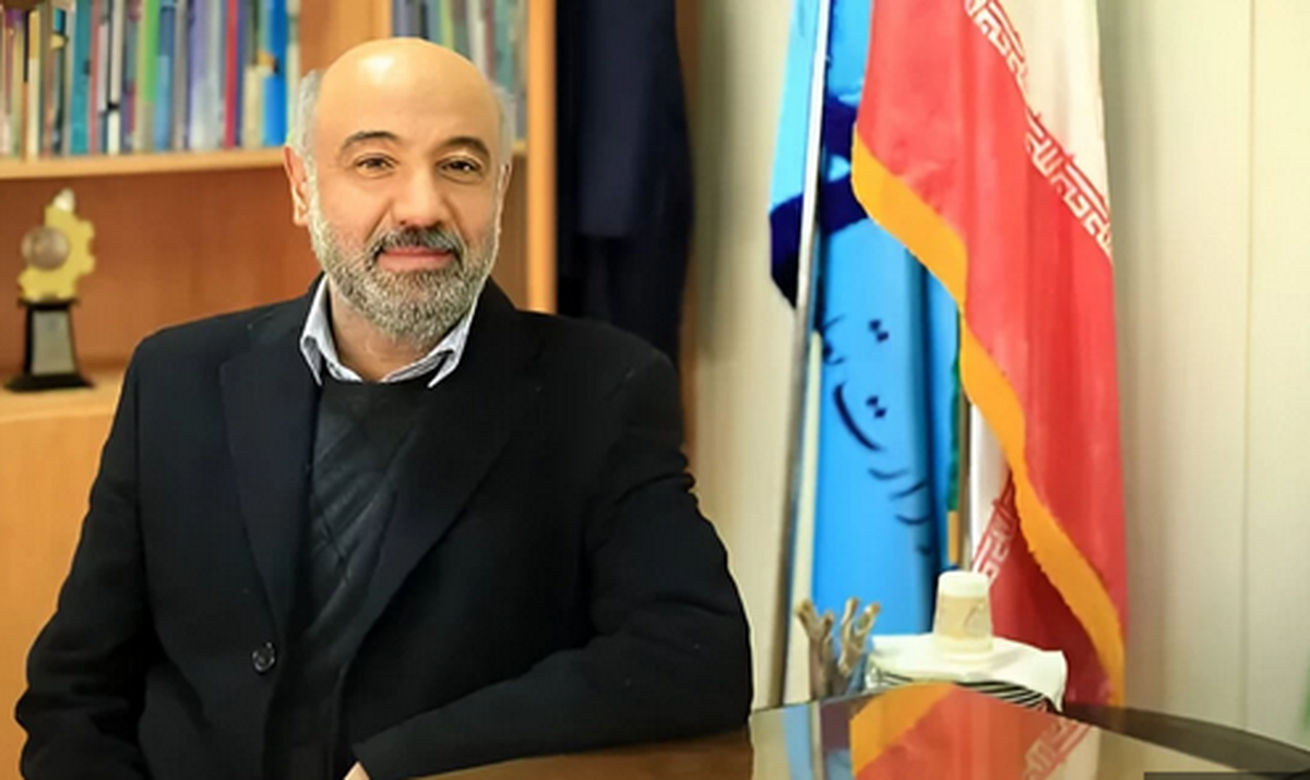 حضور پرسش‌برانگیز فرزند وزیر کار در سفر رسمی به ماهشهر