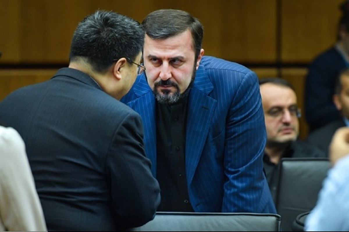 در دیدار با نمایندگان آلمان، فرانسه و انگلیس، توافق شد که در آینده نزدیک، گفتگوهای دیپلماتیک ادامه پیدا کند