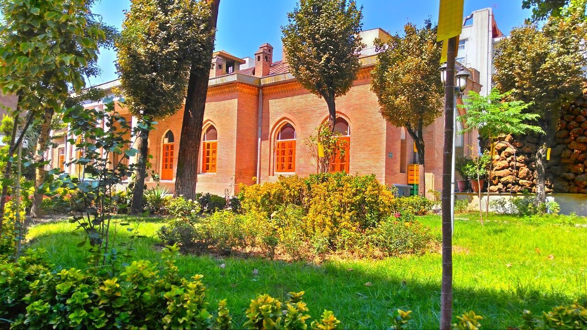 با معروف ترین بیمارستان های وقفی تهران آشنا شوید
