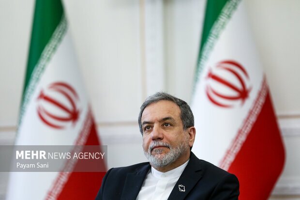 عراقچی: از سمت آمریکا پیام‌های متناقض و متضاد می‌شنویم