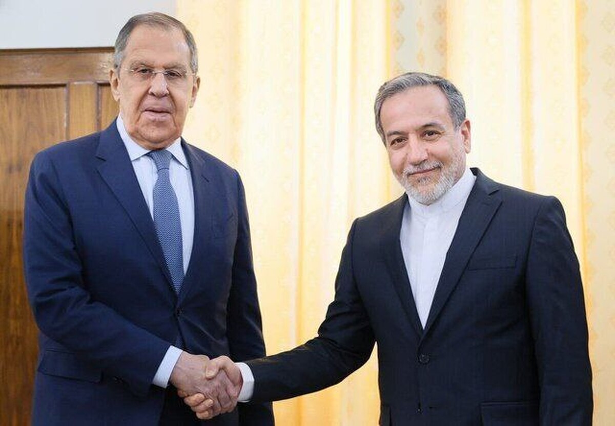 ایران و روسیه روابط راهبردی خود را با امضای معاهده جامع تقویت کردند