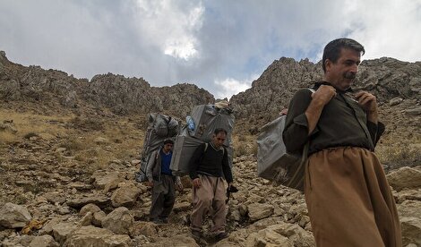 ۱۰ قلم کالا به فهرست کالاهای قابل ورود با رویه کولبری اضافه شد