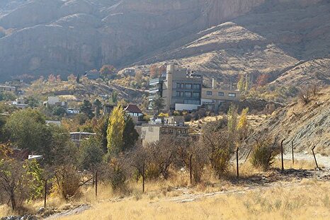 ساخت‌وسازها روستای «قلات» را خفه کرد! + عکس