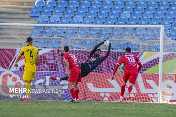 لیگ برتر فوتبال ایران ۶ مدعی قهرمانی دارد
