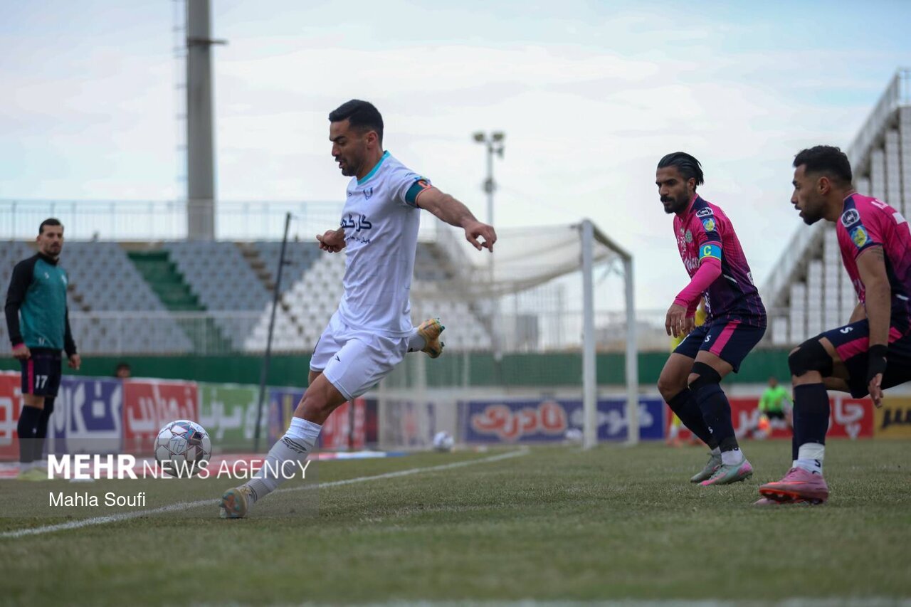 لیگ برتر فوتبال ایران ۶ مدعی قهرمانی دارد