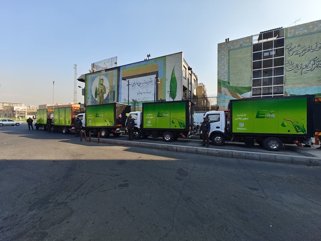 پای بنزین سوپر ۸۰ هزار تومانی به باک خودروها باز شد پای بنزین سوپر ۸۰ هزار تومانی به باک خودروها باز شد