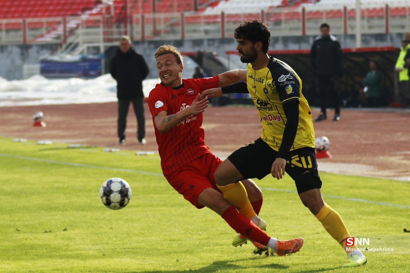 تثبیت صدرنشینی تراکتور؛ فرصت بزرگ پرسپولیس و گل گهر تثبیت صدرنشینی تراکتور؛ فرصت بزرگ پرسپولیس و گل گهر