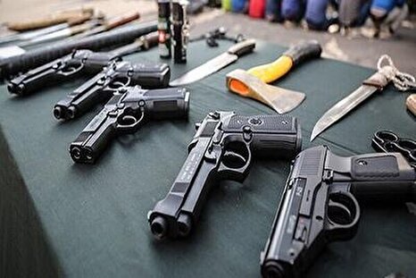 کشف یک محموله ۱۴ تنی تجهیزات قابل استفاده در اغتشاشات