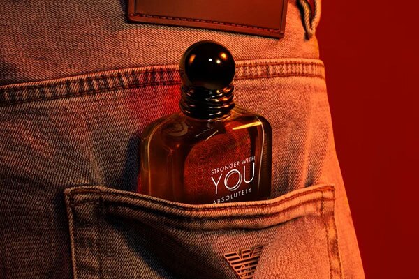 لیست قیمت اسانس های عطر پرفروش در ایران