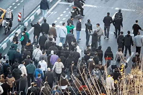 «یا خودی یا دشمن»؛ دوقطبی خطرناکی که جامعه ایران را از درون می‌خورد