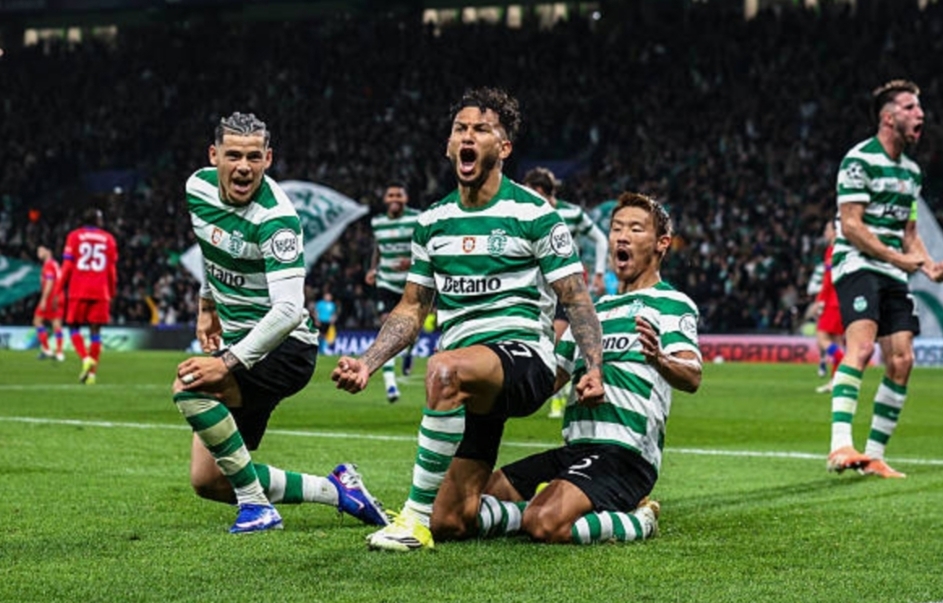 آرسنال بی‌عیب و نقص صدرنشین شد