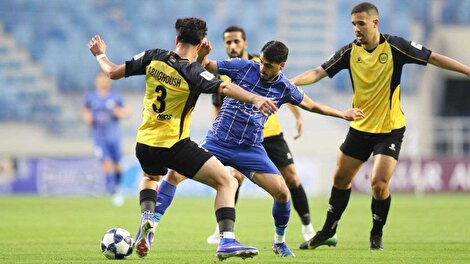 شکست بدموقع استقلال و تراکتور