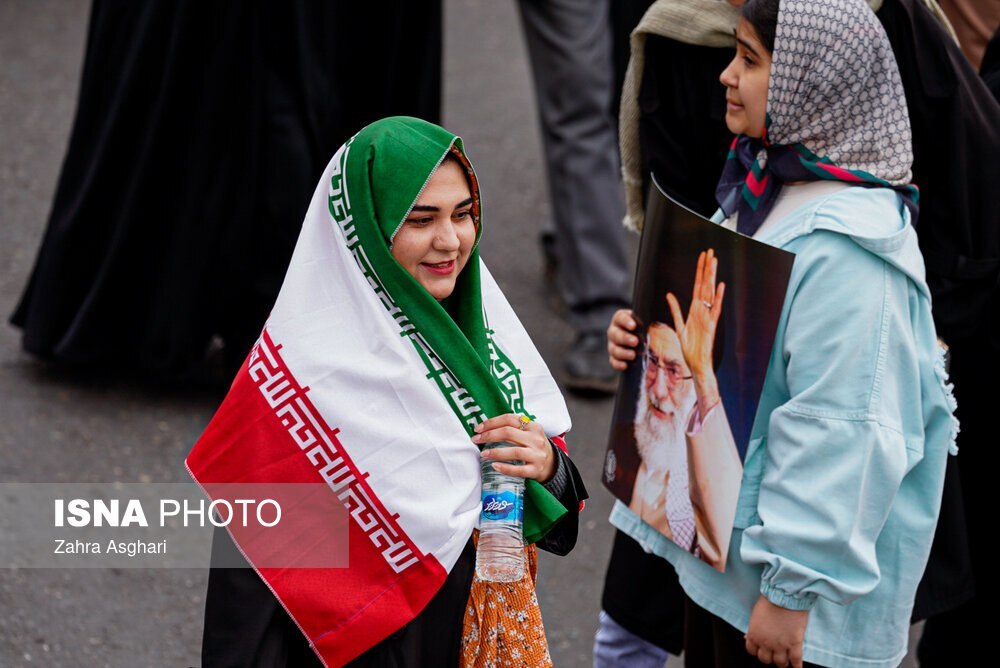 سیل انسانی در خیابان‌ها: ایران پاسخ خود را نه با گلوله، که با قدم‌هایش داد