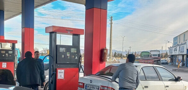 سهمیه بنزین خود را تا ۲۷ بهمن مشخص کنید