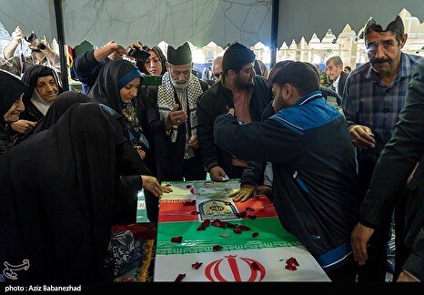 تشییع پیکر شهید امنیت موسی آقایی فرد در خرم‌آباد