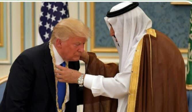 جناب ترامپ «کور دها » گردبند طلا را به گردن زنان آویزان می کنند جناب ترامپ «کور دها » گردبند طلا را به گردن زنان آویزان می کنند
