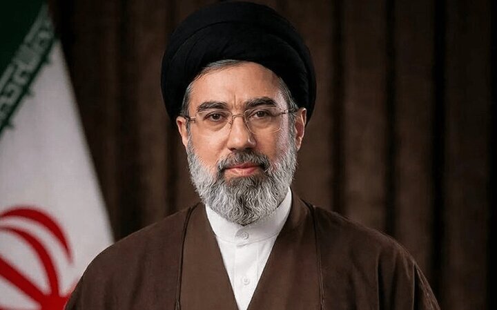 بیعت مراجع و علما با رهبر جدید انقلاب بیعت مراجع و علما با رهبر جدید انقلاب