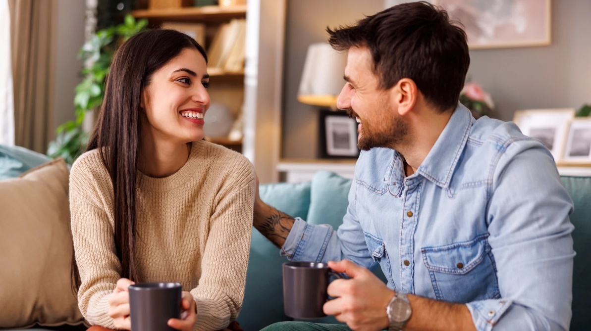 10 روش بهبود روابط عاطفی با همسر چیست؟