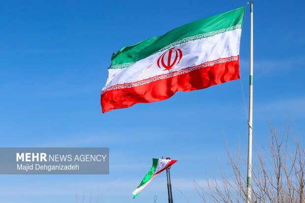 اینجا همه چیز «مردمی» است! اینجا همه چیز «مردمی» است!