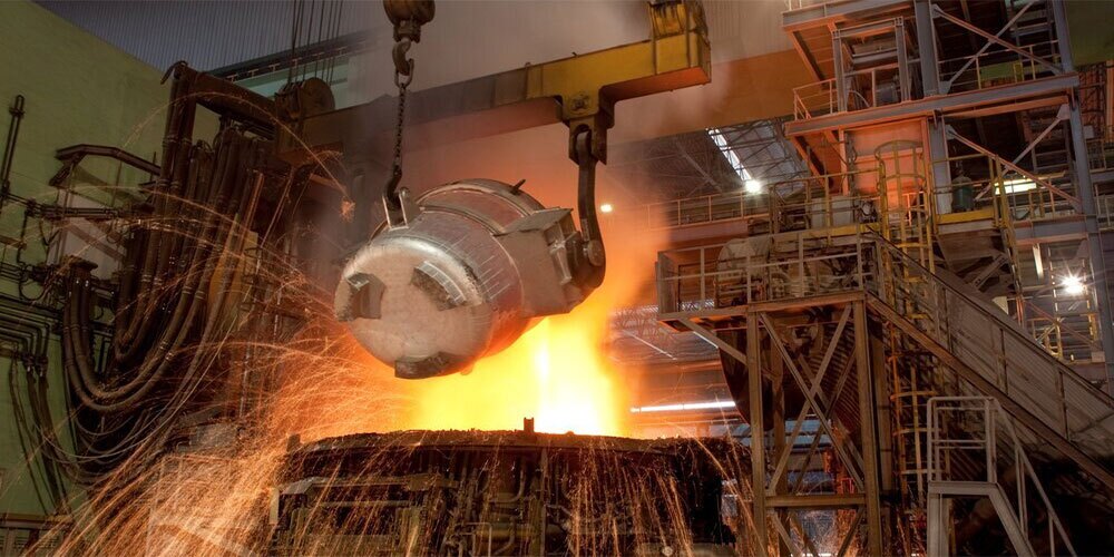 کنترل قیمت ها همچنان عامل تضعیف سهام فولادی ها و صنایع معدنی است / آهن اسفنجی پایین تر از نرخ جهانی در بورس کالا فروخته‌ شد