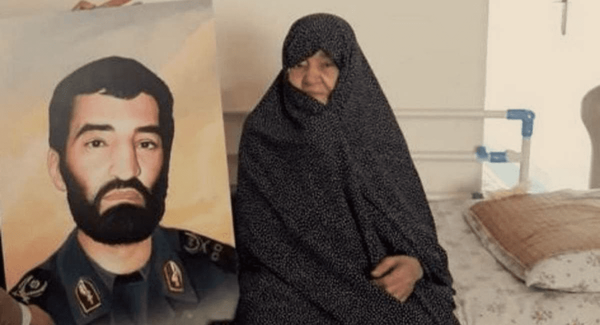 وداع با زنی که ایستادگی را به شیر کردستان آموخت