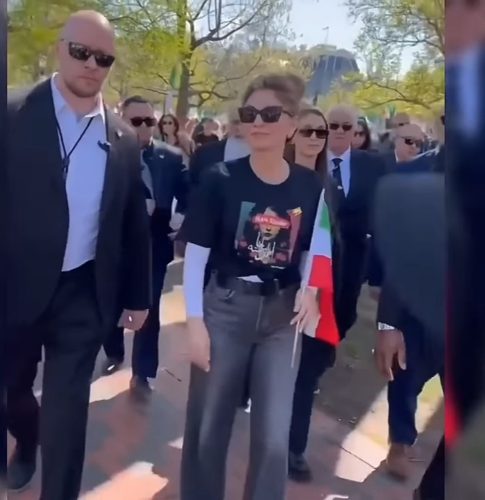 از بازار مد و حاشیه‌های شخصی تا ورود بی‌محابا به سیاست؛ روایتی از تأیید توهین به مقدسات میلیون‌ها ایرانی