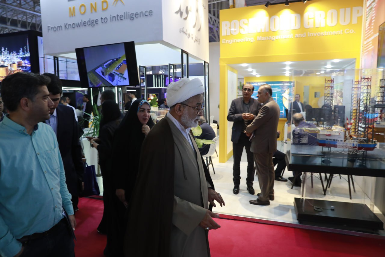 بازدید رئیس کمیسیون انرژی مجلس از نمایشگاه نفت و گاز