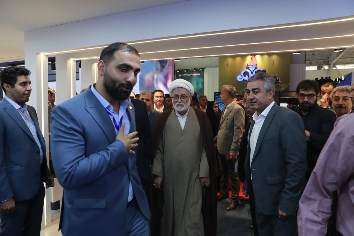 بازدید رئیس کمیسیون انرژی مجلس از نمایشگاه نفت و گاز