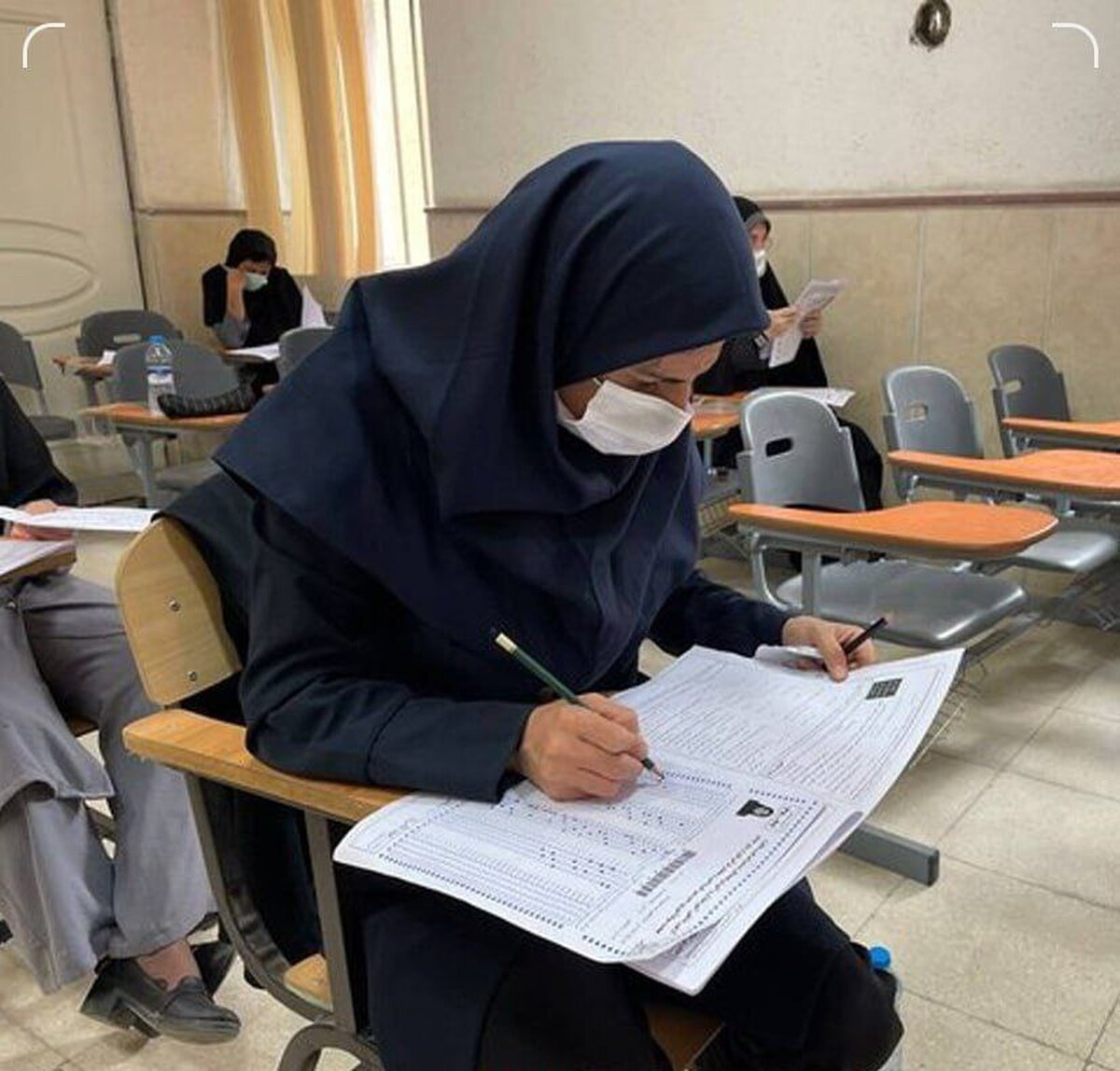 ۶۳ درصد متقاضیان کنکور ۱۴۰۴ خانم هستند