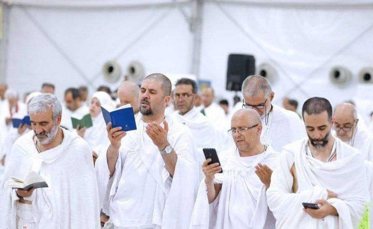 هرجای ایران که هستید، آنلاین در مراسم عرفه شرکت کنید!