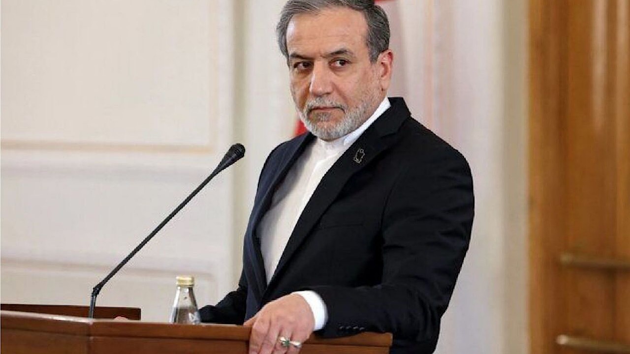ایران از خود دفاع و متجاوز را از خطای بزرگ خود پشیمان می‌کند
