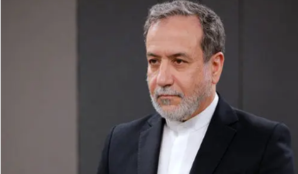 همراهی عراقچی با رئیس جمهور به جمهوری آذربایجان
