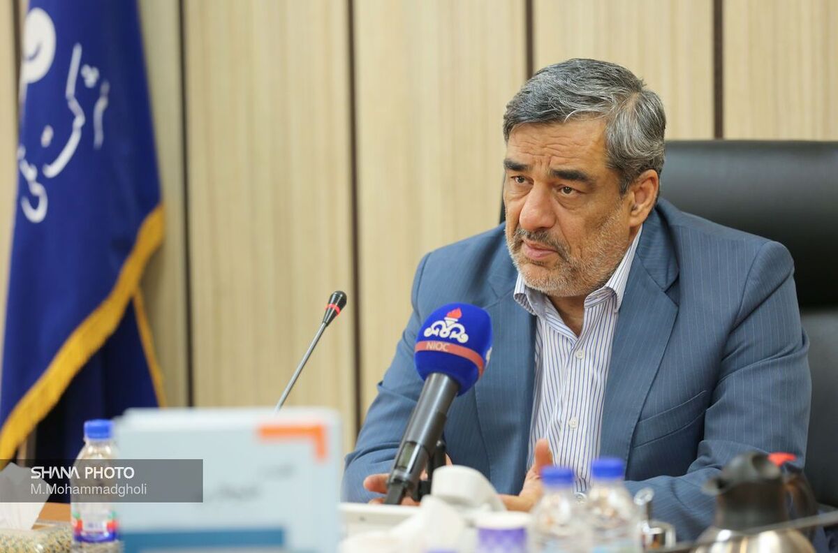 حمید بورد در تماس با کارکنان مناطق عملیاتی شرکت ملی نفت ایران: خداقوت و پیگیری روند تولید