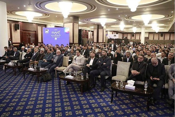 مجمع عمومی سهامداران گل گهر، با تایید عملکرد مدیرعامل، هیات مدیره را برای 2 سال دیگر تمدید کرد