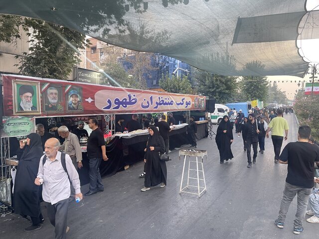 مراسم جاماندگان اربعین حسینی با حضور پرشور مردم پایتخت