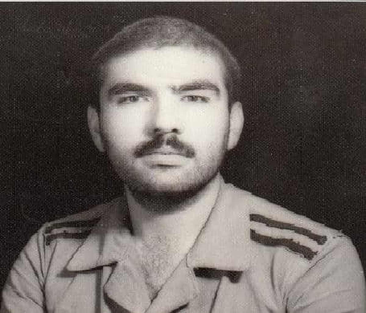 علیِ خانواده‌دوست؛ جوان رشیدی که قدش به بالای چهارچوب در می‌رسید