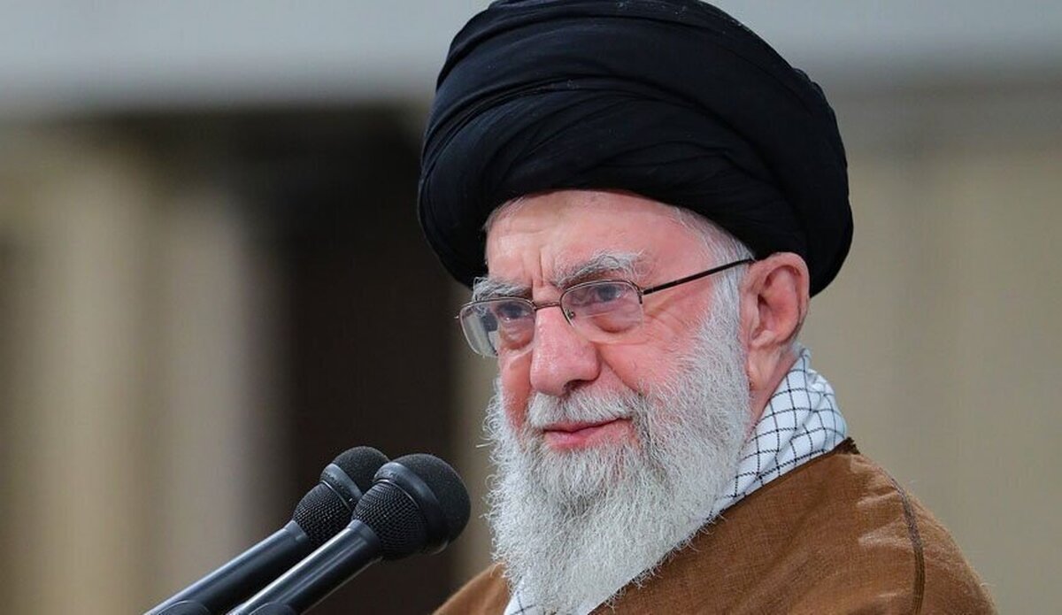 رهبر انقلاب: جمهوری اسلامی و مردم قدرت خود را نشان دادند