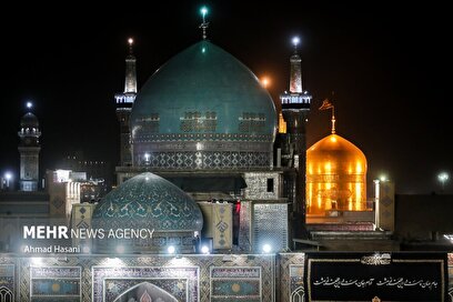خطبه‌خوانی شب شهادت امام رضا (ع) در حرم مطهر رضوی