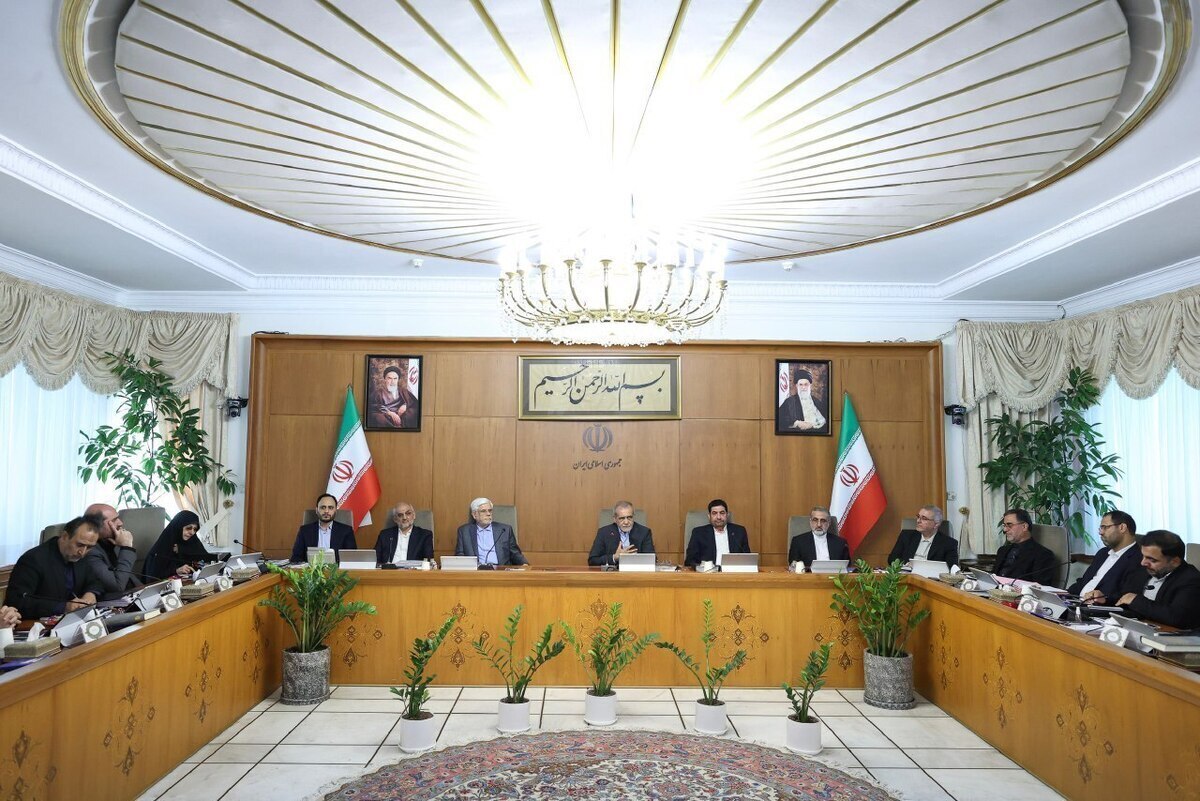 کوچک‌سازی دولت در ایران: جراحی نمایشی روی پیکر بوروکراسی