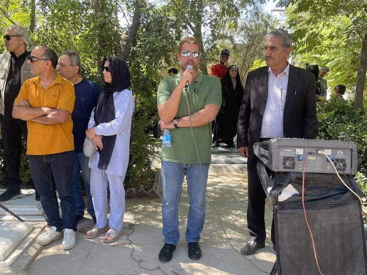 در قطعه هنرمندان در روز سینما چه خبر بود؟
