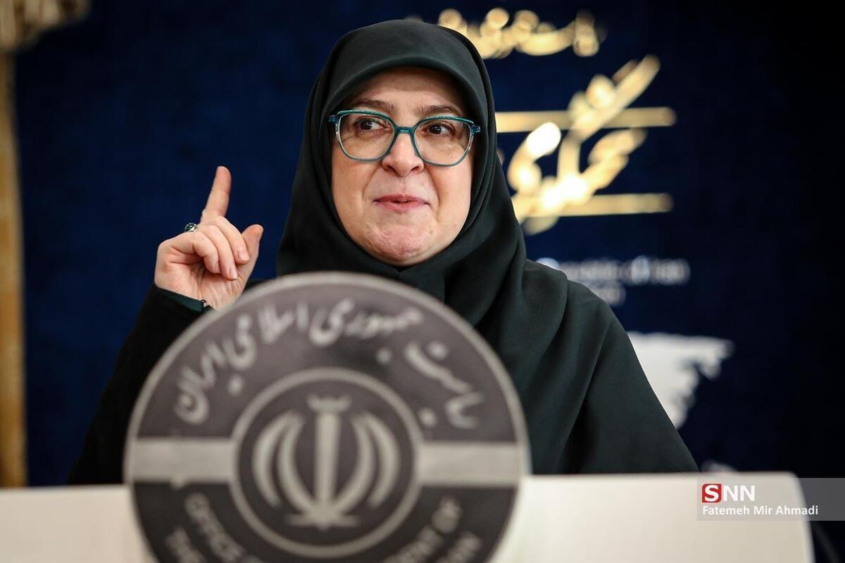 مهاجرانی: حفظ ارز ترجیحی برای کالا‌های اساسی قطعی است