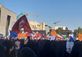 چهارراه ولیعصر تا دانشگاه تهران، دیروز در تسخیر موج عظیم دختران انقلابی بود