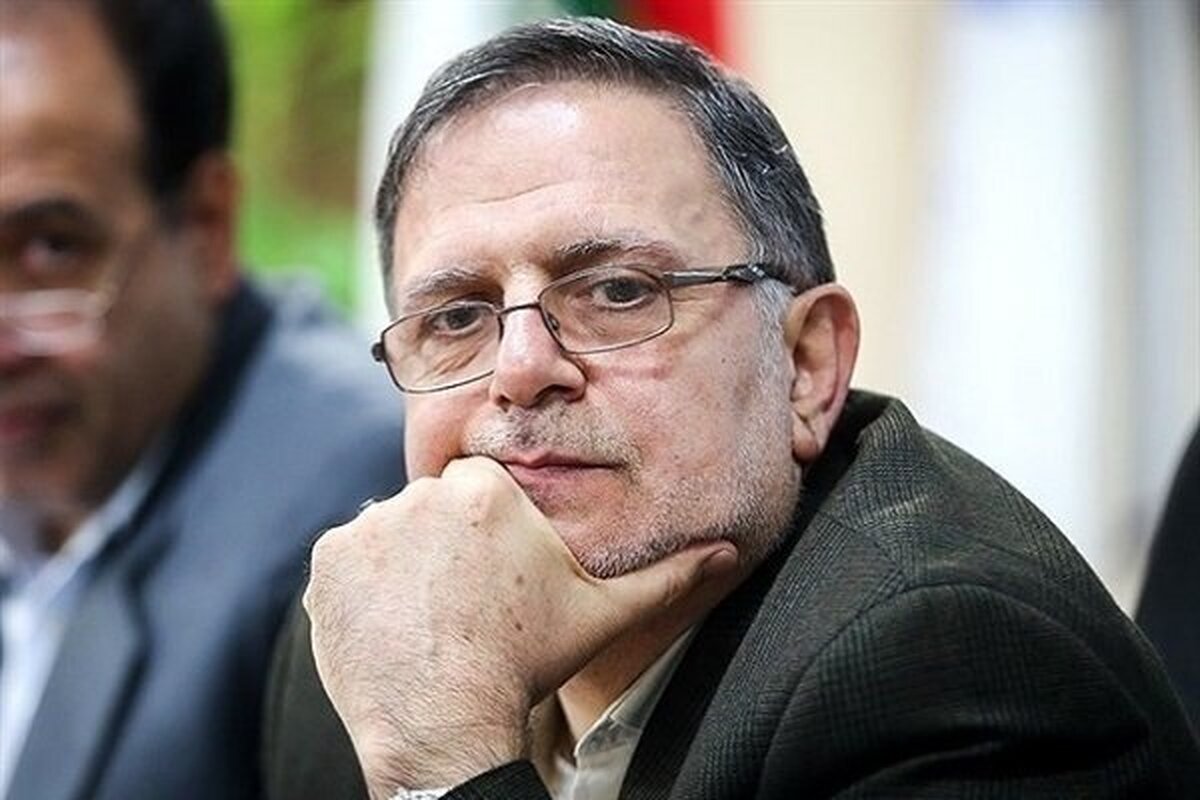 روایت تکاندهنده از پشتپرده تعیین نرخ ۴۲۰۰ تومانی دلار در دولت روحانی روایت تکاندهنده از پشتپرده تعیین نرخ ۴۲۰۰ تومانی دلار در دولت روحانی