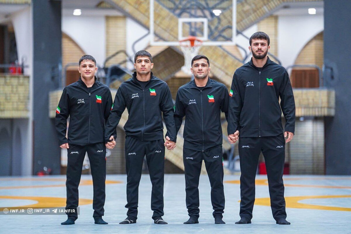 ایمان محمدی قهرمان کشتی فرنگی امیدهای جهان شد
