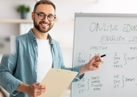 آیا معلم خصوصی زبان انگلیسی در پیشرفت سریع مؤثر است؟