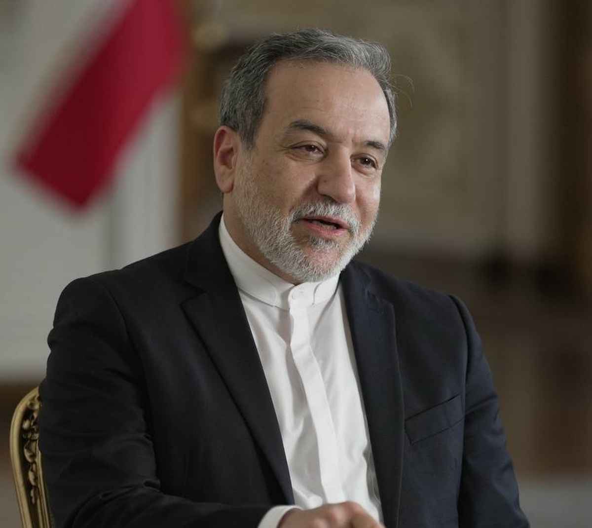 عراقچی: مواد هستهای همچنان زیر آوار تأسیسات بمبارانشده باقی مانده است عراقچی: مواد هستهای همچنان زیر آوار تأسیسات بمبارانشده باقی مانده است