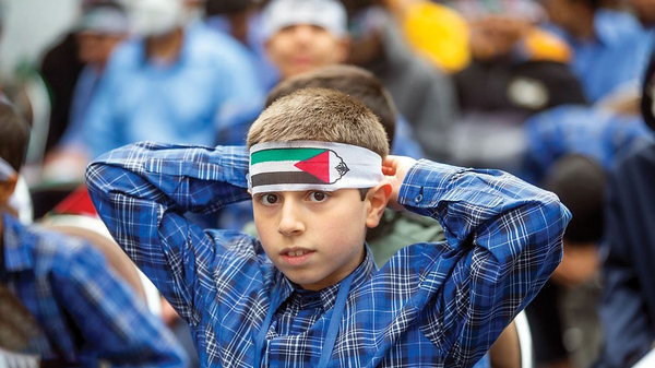 زنگ ملی مبارزه با استکبار در مدارس سراسر کشور طنینانداز شد. زنگ ملی مبارزه با استکبار در مدارس سراسر کشور طنینانداز شد.